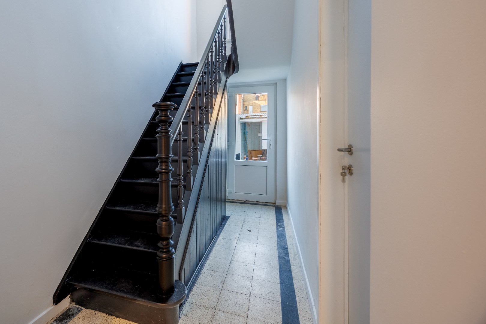 Ruim (vakantie)huis: 6 slpk - 2 badk - 2 garages 