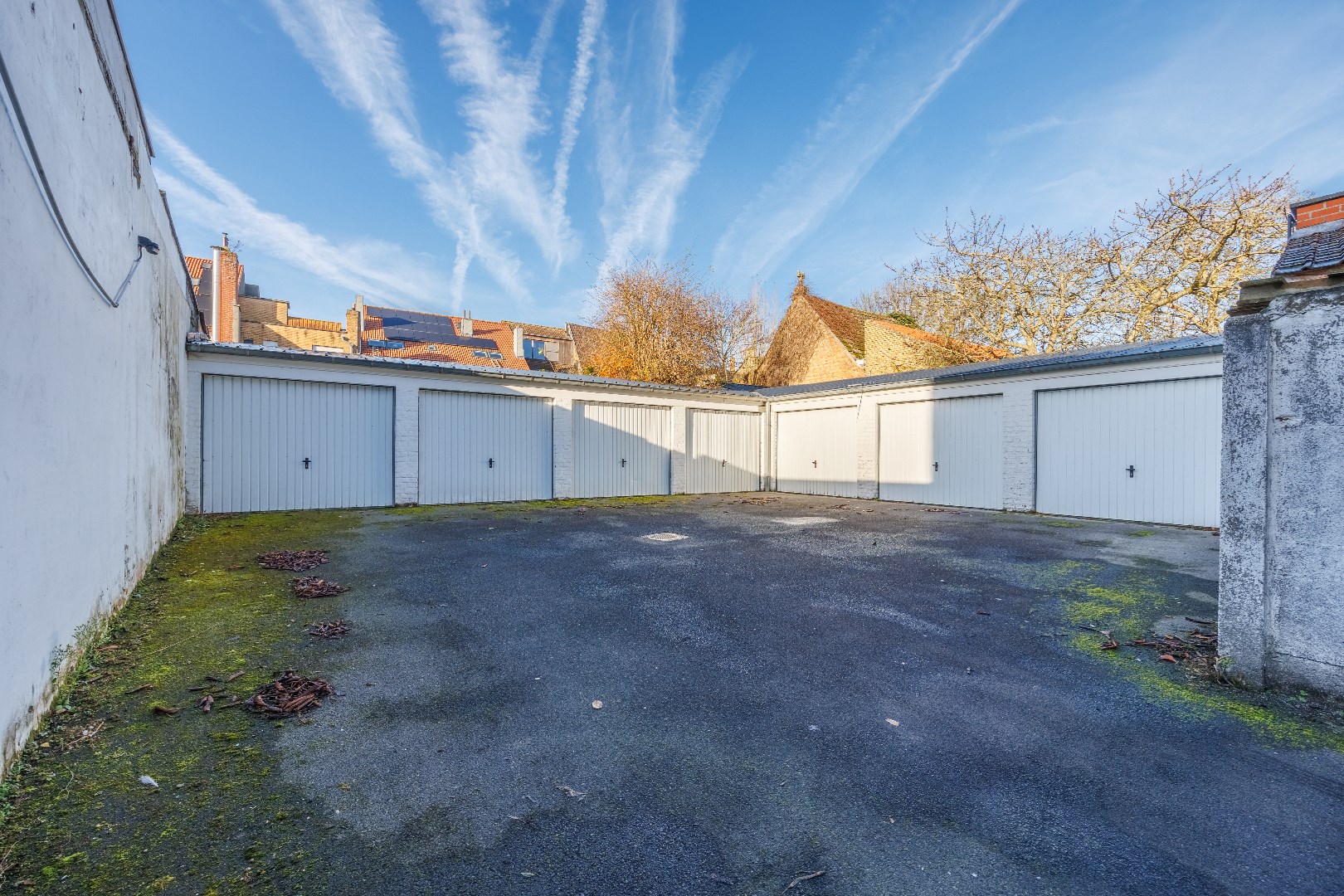 Ruim (vakantie)huis: 6 slpk - 2 badk - 2 garages 