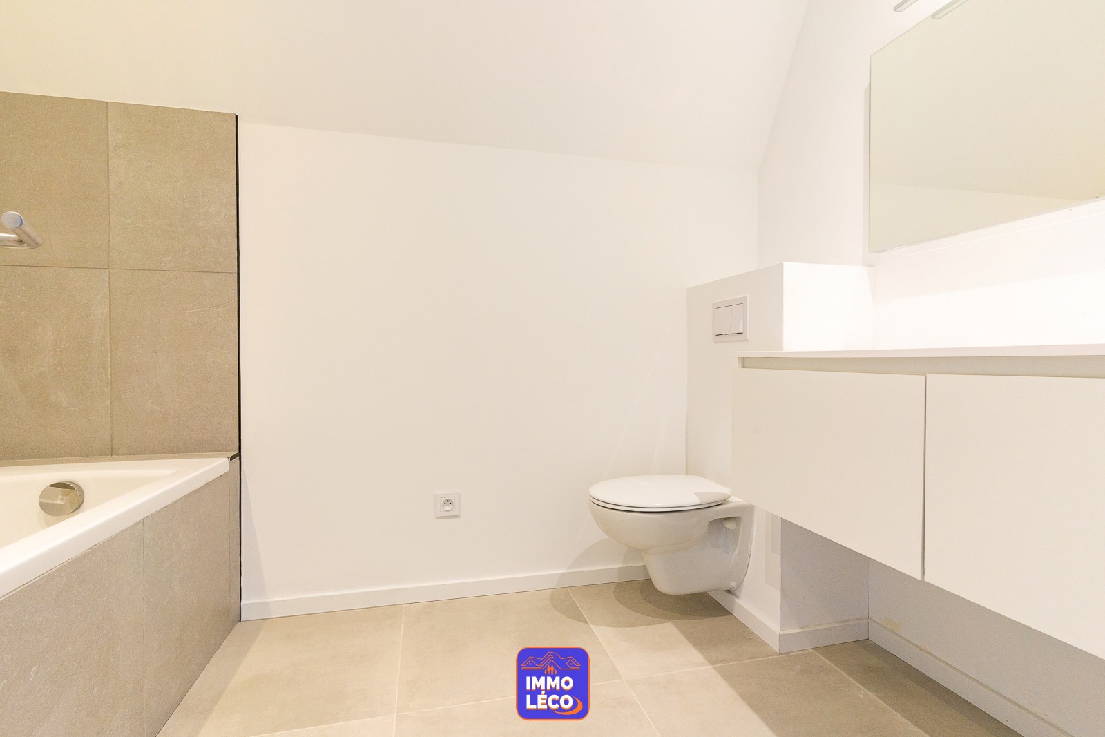 LE VILLAGE DU CASTERT - Immo Léco